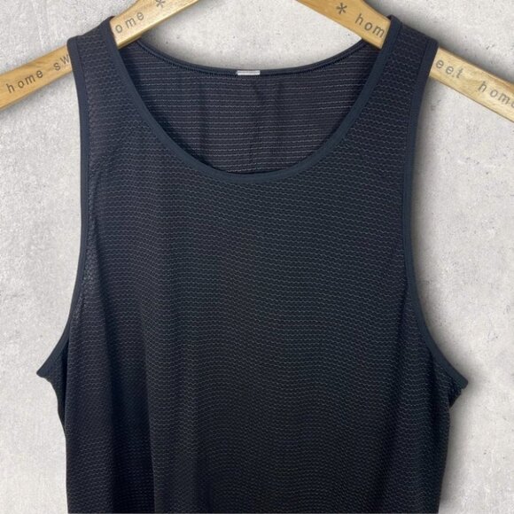 Lululemon Black Open Up Tank Top Running Ventilation Anti Stink Size 4 Tie Back - Picture 6 of 10